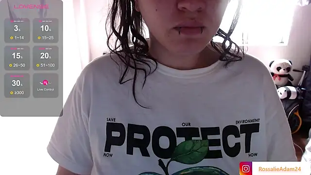 Snapshot of RossalieAdam24 chatting on 05/15/26, 05:42 RossalieAdam24 online show from 05/15/26, 05:42