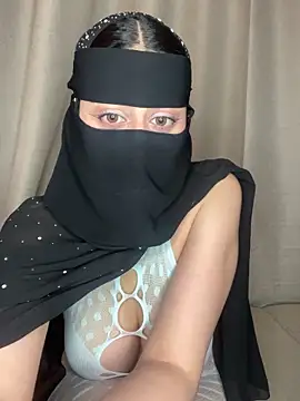 Snapshot of arabiaAna chatting on 02/12/26, 12:38 arabiaAna online show from 02/12/26, 12:38