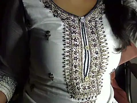 Snapshot of SiaraSiyA chatting on 09/19/25, 05:24 SiaraSiyA online show from 09/19/25, 05:24