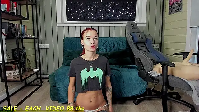 Snapshot of SandyChris chatting on 09/17/25, 09:00 SandyChris online show from 09/17/25, 09:00