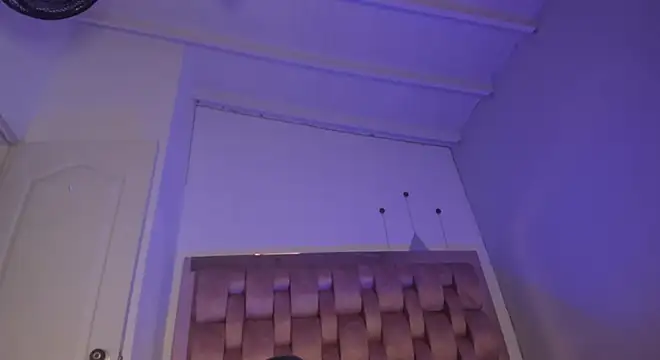 Snapshot of swt-booty chatting on 02/21/25, 06:15 swt-booty online show from 02/21/25, 06:15