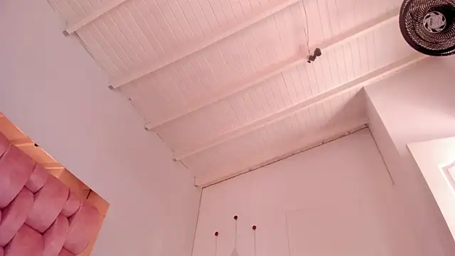 Snapshot of swt-booty chatting on 09/10/25, 06:08 swt-booty online show from 09/10/25, 06:08