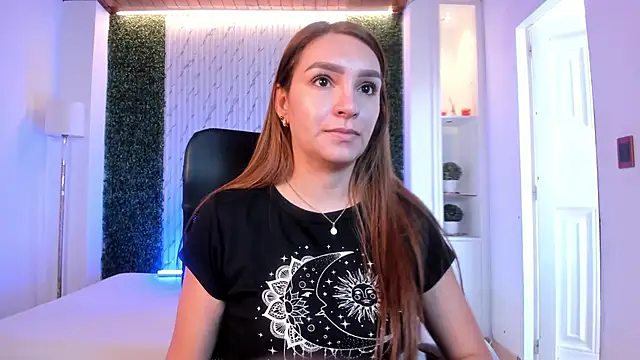 miataylorr1 online show from 10/20/25, 12:16