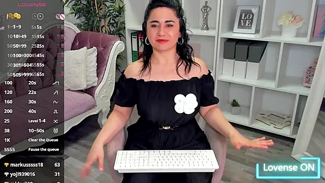 EmaBrownie online show from 06/11/26, 12:32