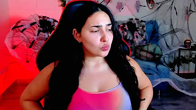 CeceliaJohnson online show from 10/28/25, 08:07