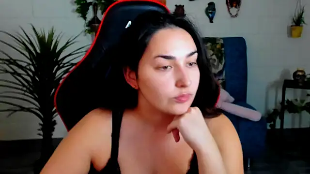 CeceliaJohnson online show from 11/13/25, 08:02