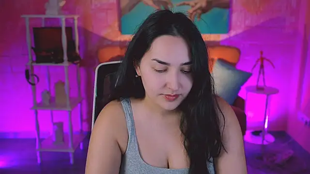 CeceliaJohnson online show from 11/19/25, 08:14