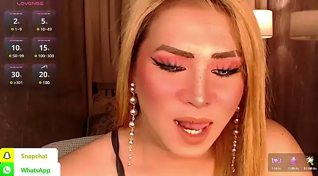 QUEEN GIAMOORE69 online show from 01/23/25, 10:33