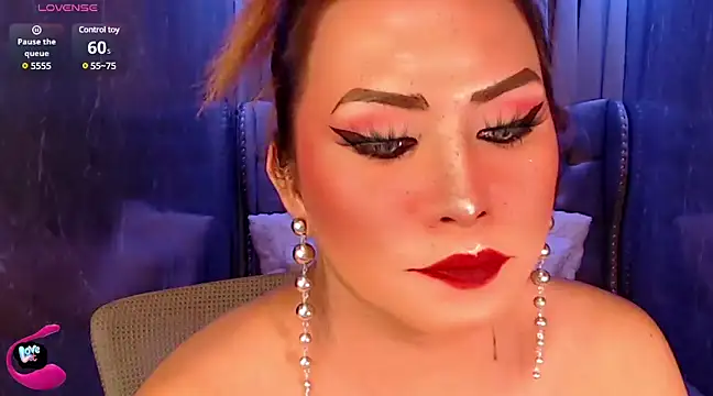 QUEEN GIAMOORE69 online show from 02/27/25, 08:53