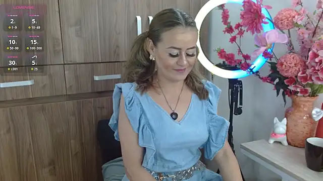 Snapshot of magenta_maturr chatting on 11/04/25, 05:34 magenta maturr online show from 11/04/25, 05:34