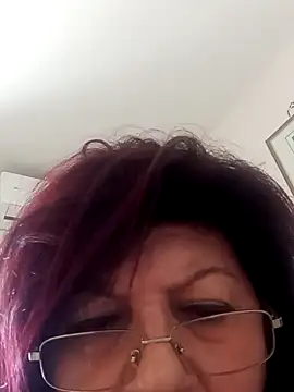 Snapshot of CALDA-AKIRA chatting on 09/29/25, 02:11 CALDA-AKIRA online show from 09/29/25, 02:11