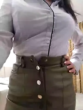 Snapshot of baby_sweet_girl_ chatting on 01/27/25, 04:30 baby sweet girl online show from 01/27/25, 04:30