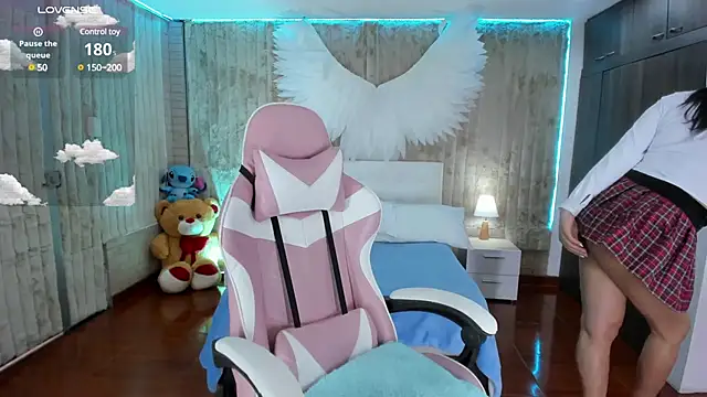 floryn susana online show from 01/13/25, 07:53