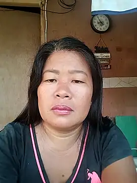 Snapshot of lickmepussy21 chatting on 11/10/25, 10:20 lickmepussy21 online show from 11/10/25, 10:20