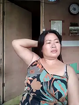 Snapshot of lickmepussy21 chatting on 11/21/25, 07:51 lickmepussy21 online show from 11/21/25, 07:51