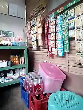 Snapshot of lickmepussy21 chatting on 11/21/25, 09:57 lickmepussy21 online show from 11/21/25, 09:57