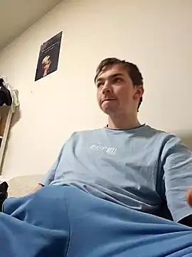 Snapshot of BigJuicy18cm chatting on 02/19/25, 09:36 BigJuicy18cm online show from 02/19/25, 09:36