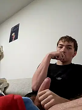 Snapshot of BigJuicy18cm chatting on 02/27/25, 10:15 BigJuicy18cm online show from 02/27/25, 10:15