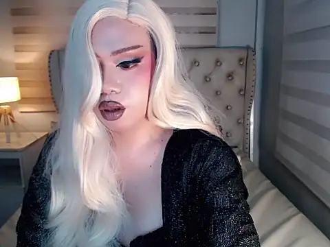 RebecaNextToYou online show from 05/23/26, 12:31
