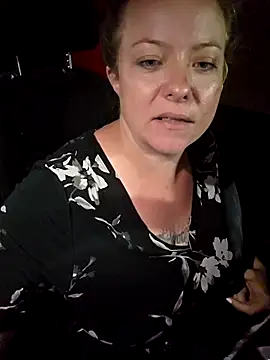 julimonroe online show from 09/18/25, 03:41