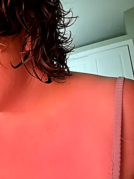 julimonroe online show from 04/30/26, 08:42