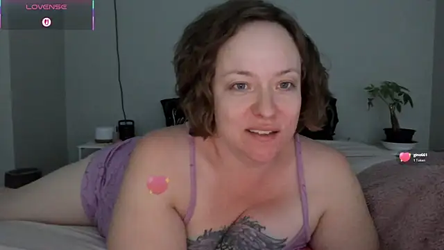 julimonroe online show from 05/08/26, 03:56