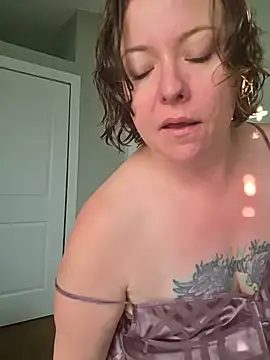 julimonroe online show from 05/16/26, 12:26
