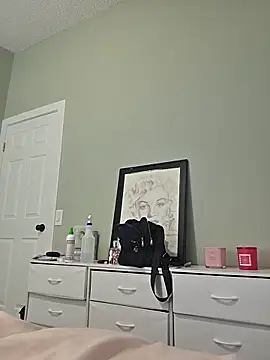 julimonroe online show from 06/08/26, 01:28