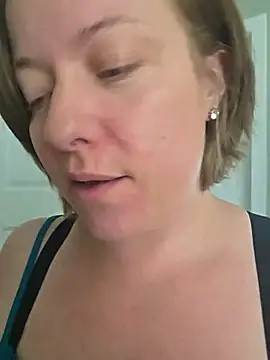 julimonroe online show from 06/11/26, 04:49