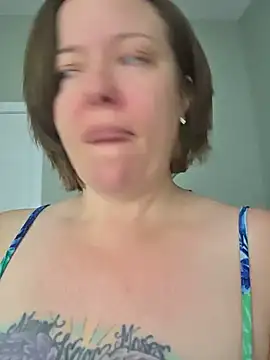 julimonroe online show from 06/12/26, 09:41