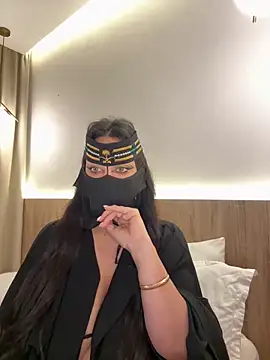 jyjyelamira online show from 02/01/25, 07:13