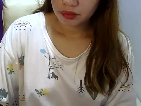 Snapshot of ___zurIII09_ chatting on 12/16/25, 01:32 zurIII09 online show from 12/16/25, 01:32