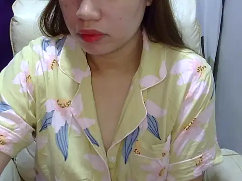    zurIII09  online show from 07/12/26, 11:18