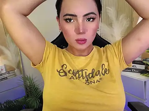 Snapshot of Martha_pookerxxx chatting on 01/25/25, 02:15 Martha pookerxxx online show from 01/25/25, 02:15