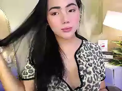 Snapshot of Martha_pookerxxx chatting on 02/03/25, 10:32 Martha pookerxxx online show from 02/03/25, 10:32