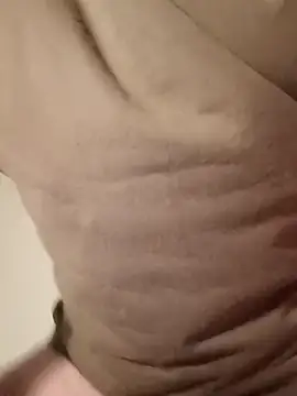 Snapshot of Saysomething3 chatting on 10/07/25, 10:34 Saysomething3 online show from 10/07/25, 10:34