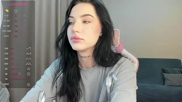 JenniferQueen11 online show from 12/04/24, 08:56