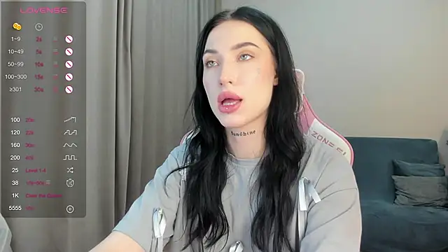 JenniferQueen11 online show from 12/04/24, 01:09