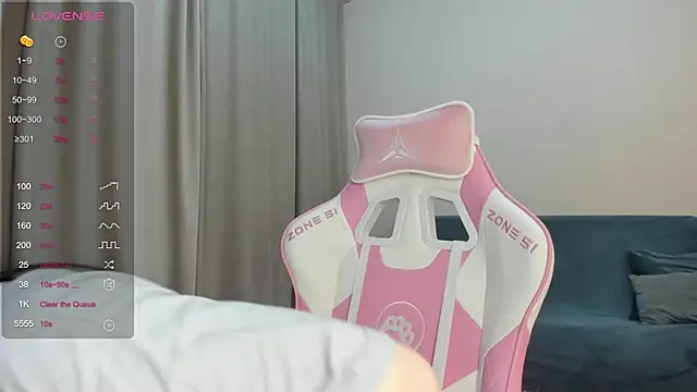 JenniferQueen11 online show from 12/12/24, 03:37