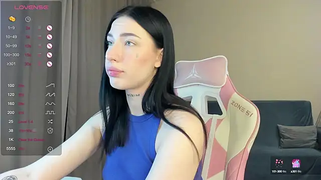 JenniferQueen11 online show from 12/24/24, 07:33