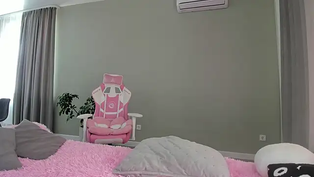 Snapshot of JenniferQueen11 chatting on 09/21/25, 08:16 JenniferQueen11 online show from 09/21/25, 08:16