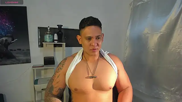 Colton Massif online show from 12/05/24, 06:21