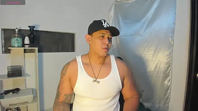 Colton Massif online show from 12/21/24, 03:36