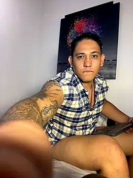 Colton Massif online show from 09/18/25, 01:40