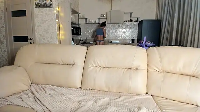 ElizSweet online show from 02/01/25, 05:58