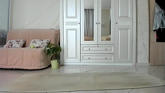 ElizSweet online show from 02/24/25, 09:43