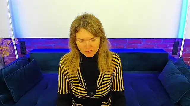 Snapshot of Anabell_xxx chatting on 11/09/25, 06:44 Anabell xxx online show from 11/09/25, 06:44