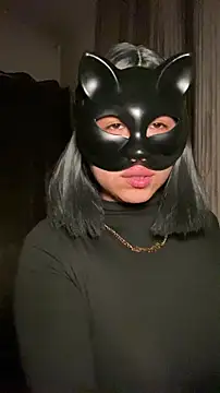 nenalayla online show from 11/23/25, 01:44