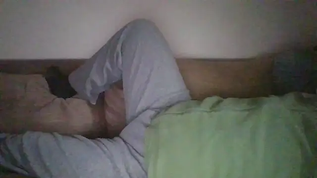 Snapshot of Anderrust chatting on 11/15/25, 08:22 Anderrust online show from 11/15/25, 08:22