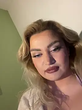 EmiliaPetrova online show from 02/14/25, 09:10